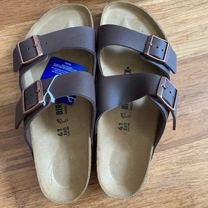NWT Birkenstock Arizona Sandals